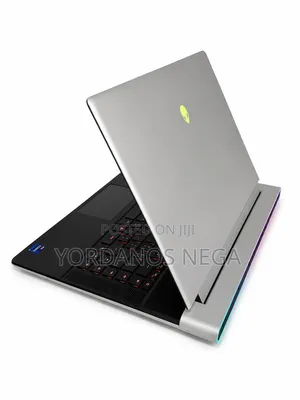 New Laptop Alienware X16 r1 32GB Intel Core i9 SSD 1T