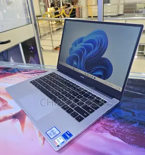New Laptop Huawei 16GB Intel Core i5 SSD 512GB