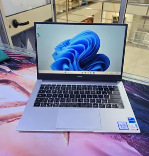 New Laptop Huawei 16GB Intel Core i5 SSD 512GB