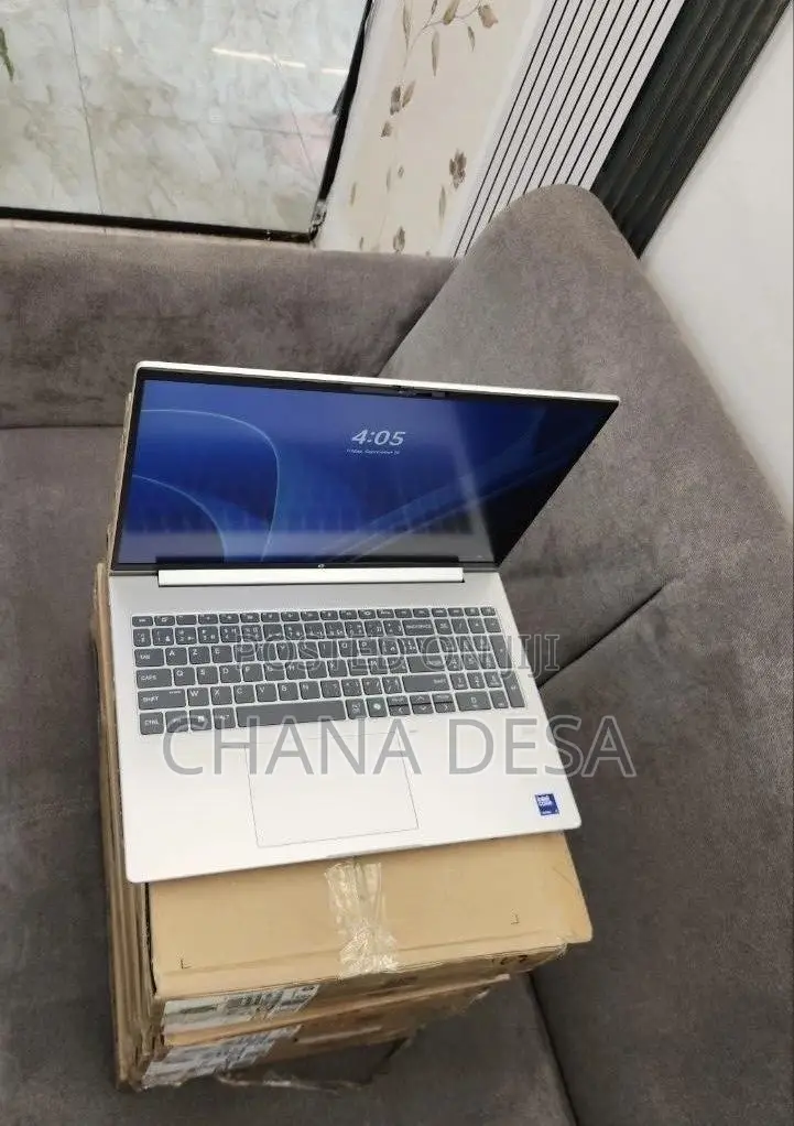New Laptop HP ProBook 460 G11 16GB Intel Core Ultra 7 SSD 512GB