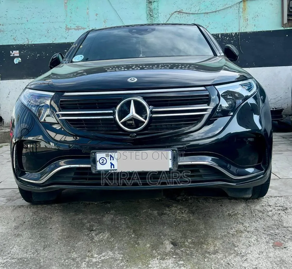 Mercedes-Benz C180 2023 Black