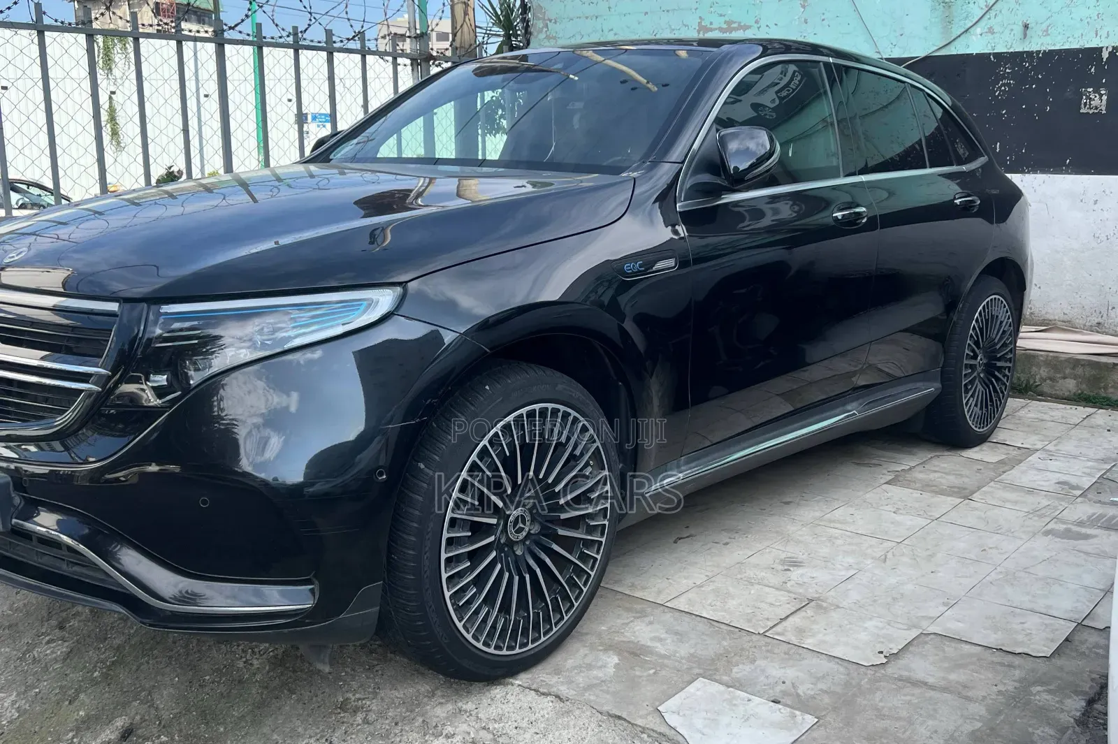 Mercedes-Benz C180 2023 Black
