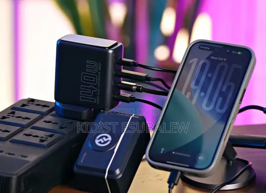 Powerology 140w GAN Charger