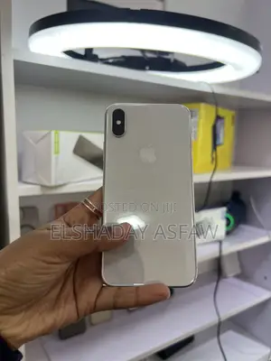 Apple iPhone X 64 GB White
