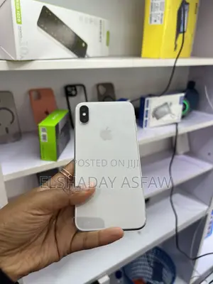 Apple iPhone X 64 GB White