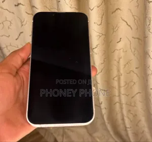 Apple iPhone 13 128 GB White