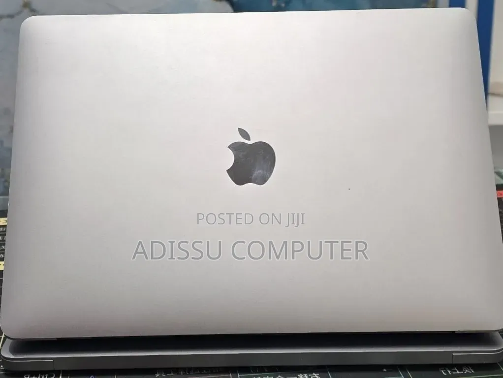 New Laptop Apple MacBook Air 2020 M1 8GB Apple M1 SSD 256GB