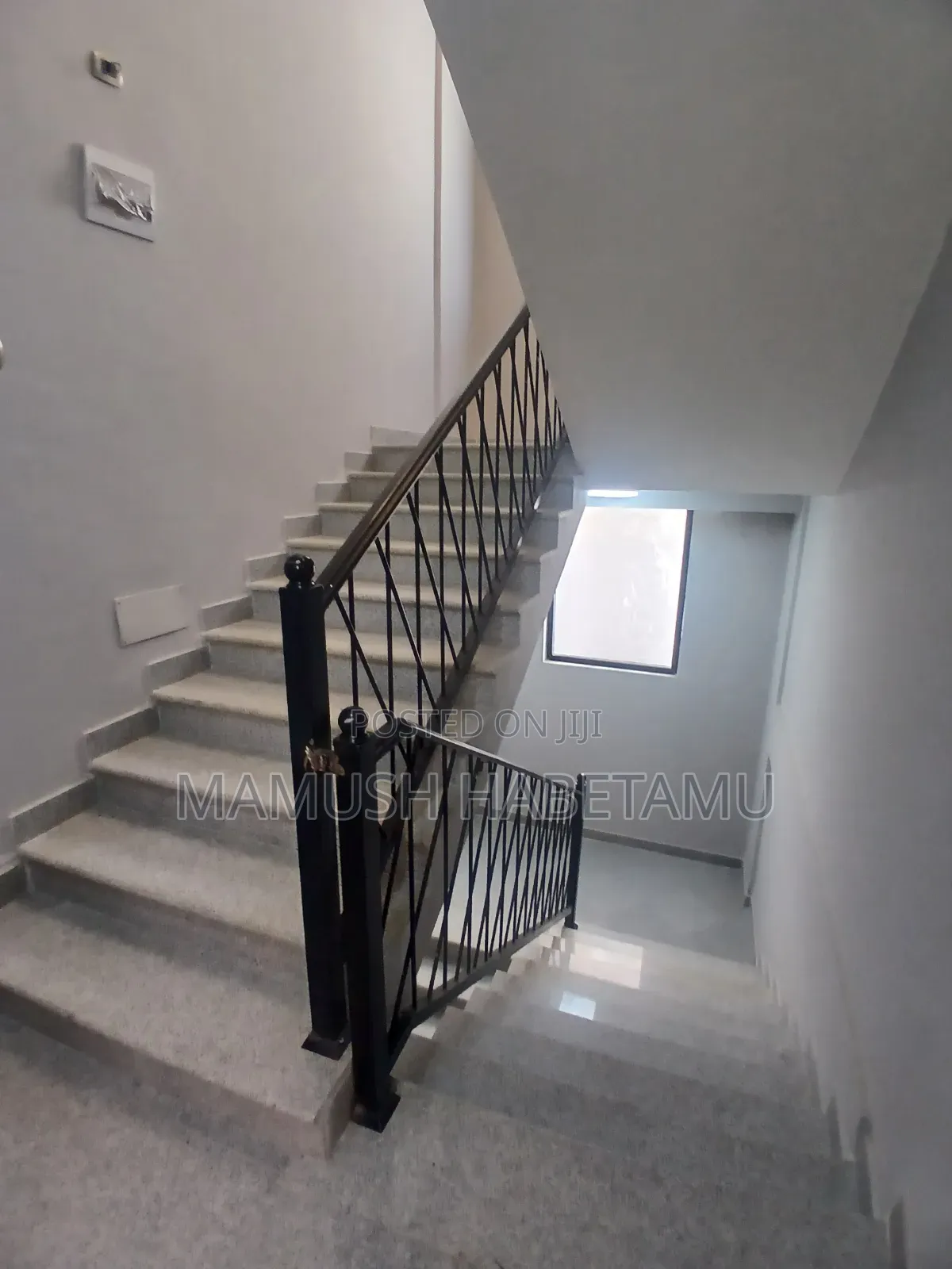 Furnished 8bdrm House in የግል, Nifas Silk-Lafto for sale