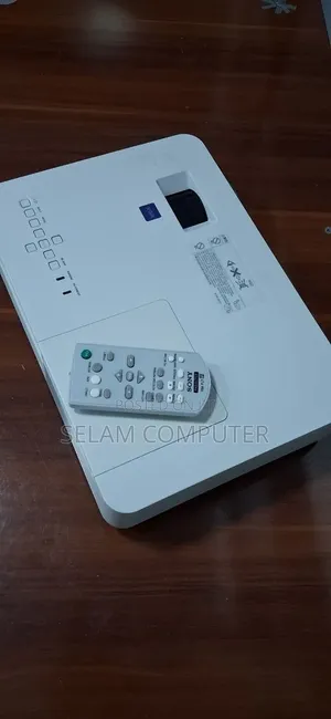 Sony Projector Model Name VPL-Dx220