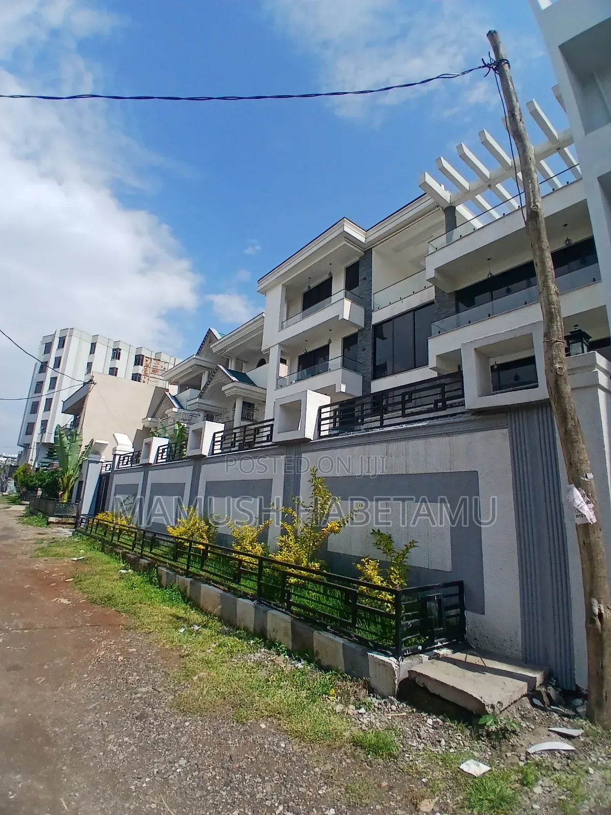 Furnished 12bdrm House in የግል, Nifas Silk-Lafto for sale
