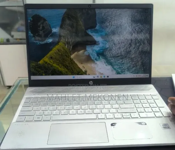 New Laptop HP Pavilion 15 16GB Intel Core i5 SSD 512GB
