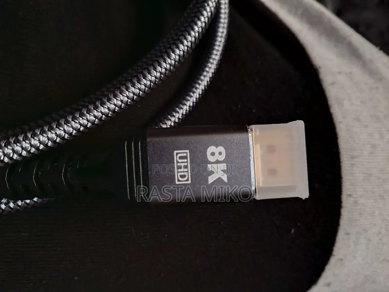 UHD Display Port Cabel