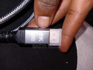 UHD Display Port Cabel