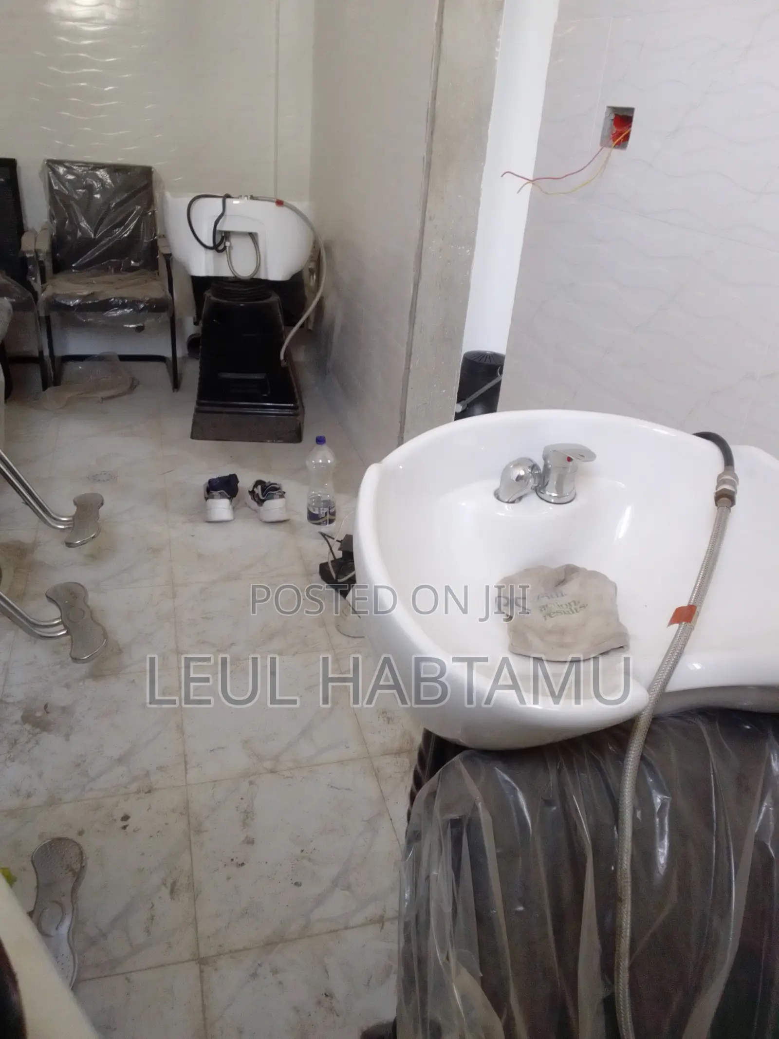 Womens Hair Salon Full Material