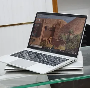 New Laptop HP EliteBook 830 G8 16GB Intel Core i7 SSD 512GB