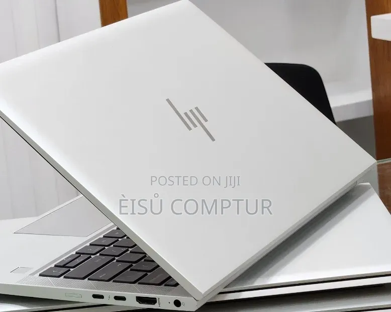 New Laptop HP EliteBook 830 G8 16GB Intel Core i7 SSD 512GB