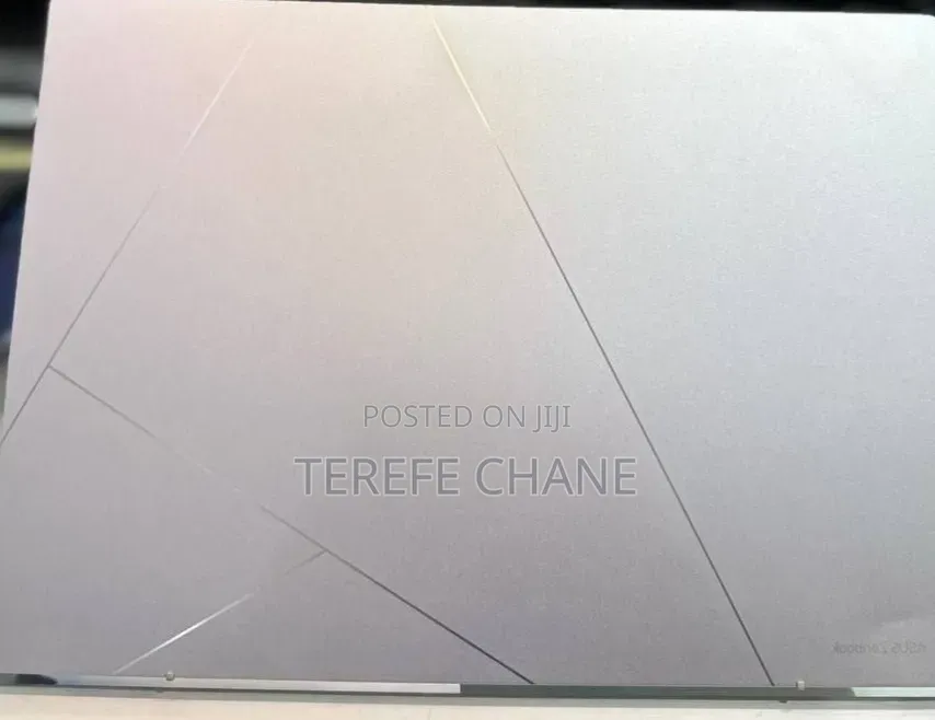 New Laptop Asus Zenbook 14 16GB Intel Core i7 SSD 512GB