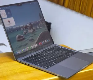 New Laptop Apple MacBook Air 2022 M2 8GB Apple M2 SSD 256GB