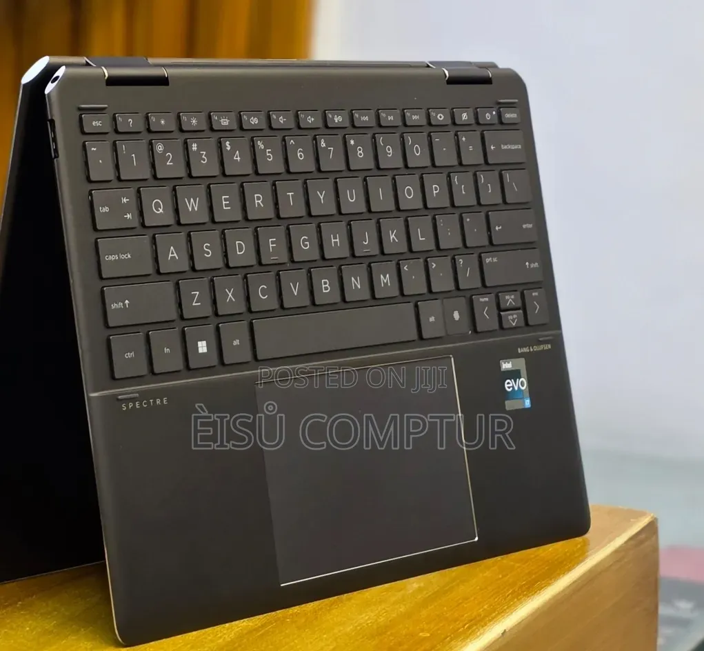 New Laptop HP Spectre 16GB Intel Core i7 SSD 1T