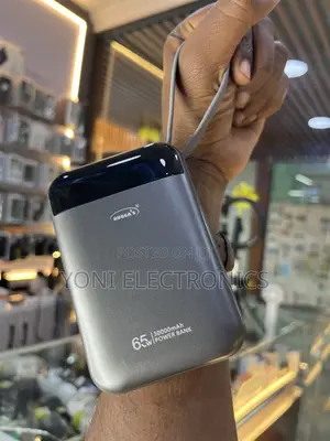 Rugga’s 30,000 mAh 65W Power Bank