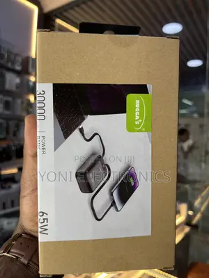 Rugga’s 30,000 mAh 65W Power Bank