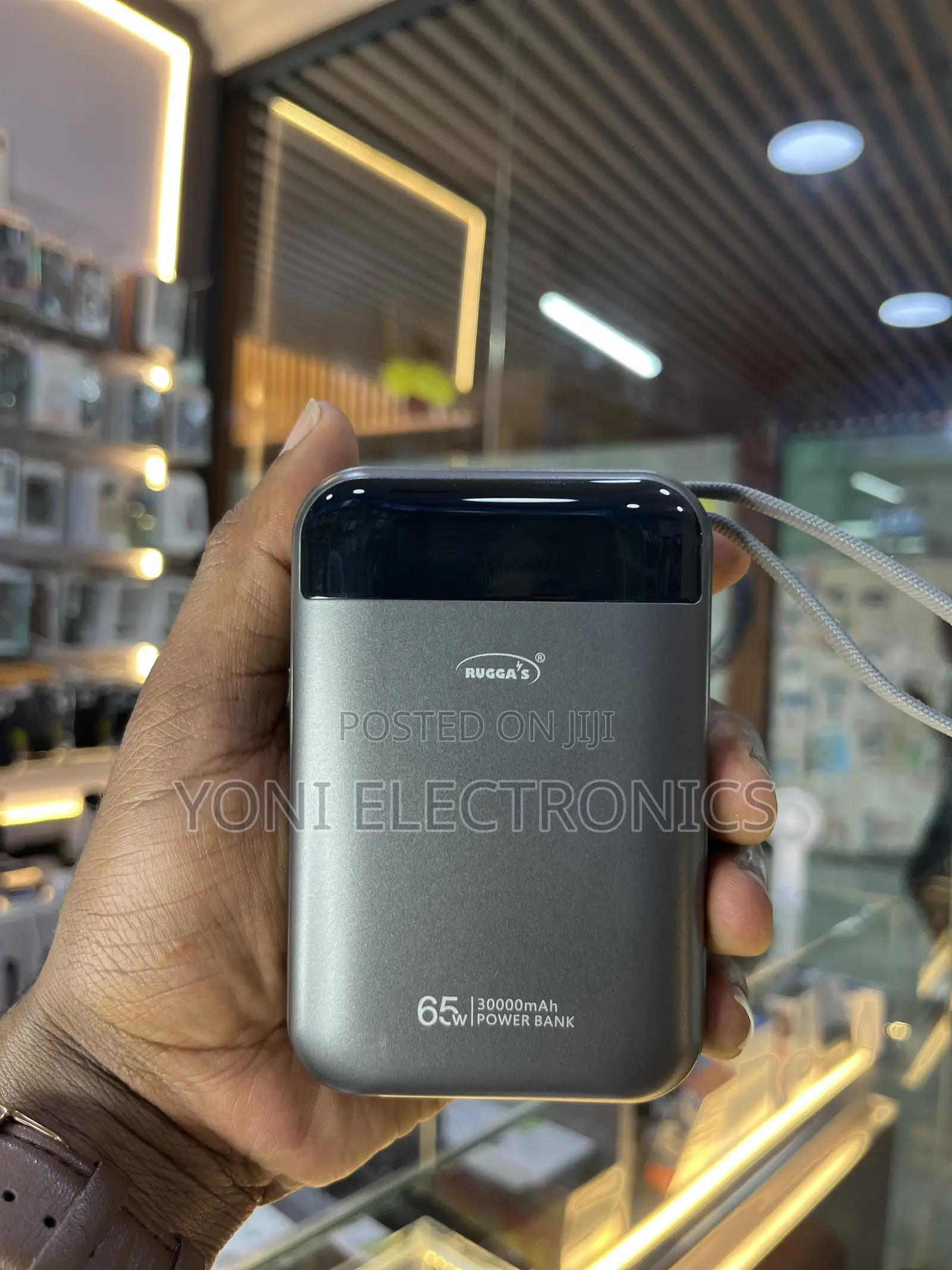 Rugga’s 30,000 mAh 65W Power Bank