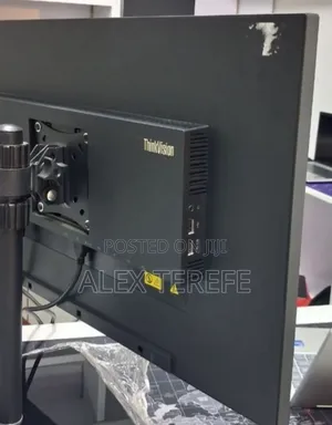 Brand New LENOVO 27" Inch Frameless Monitor 2022/23