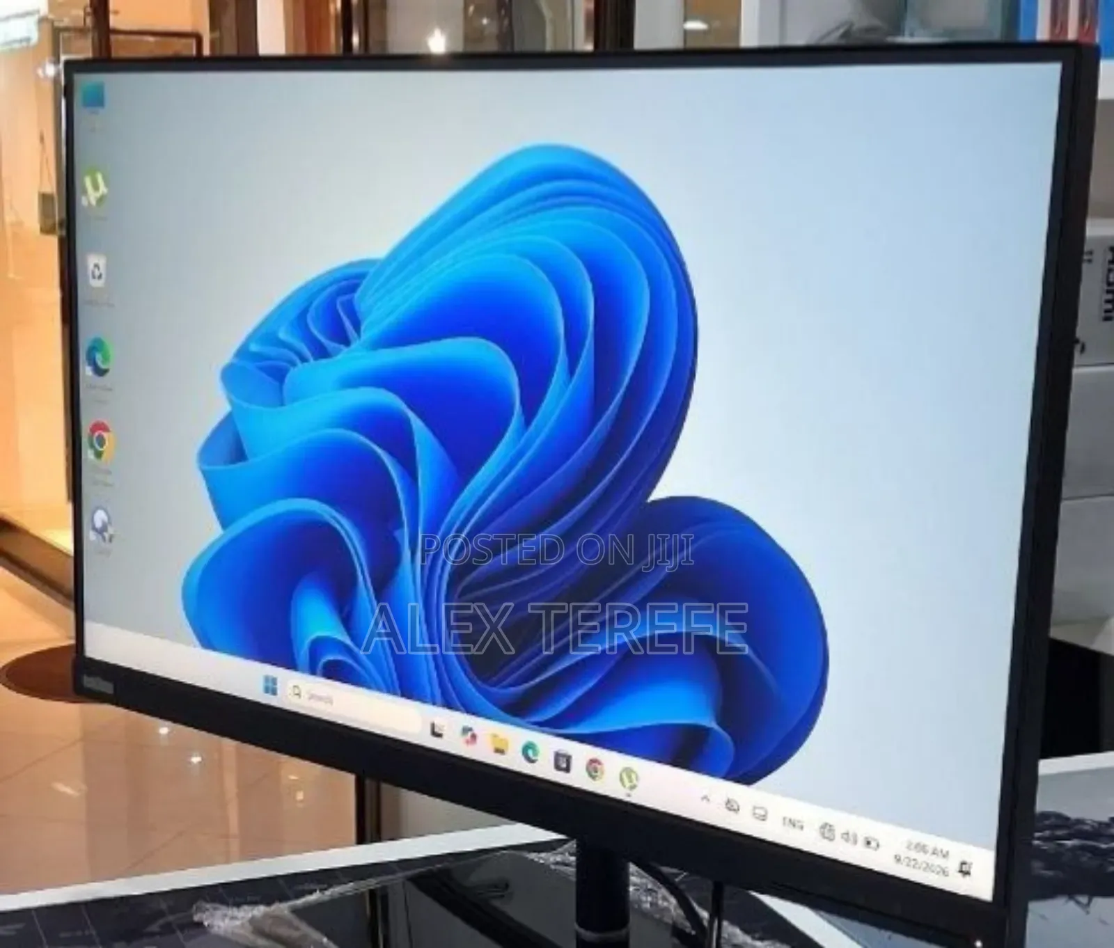 Brand New LENOVO 27" Inch Frameless Monitor 2022/23