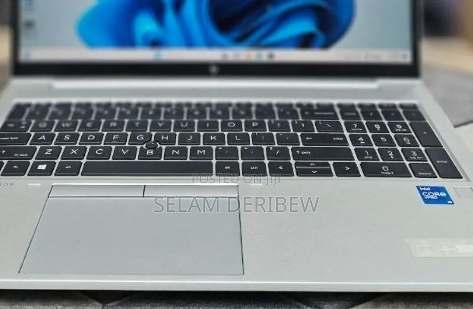 New Laptop HP EliteBook 850 G8 16GB Intel Core i5 SSD 512GB