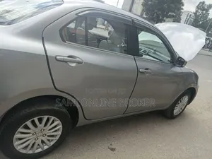 Suzuki Dzire 2022 Gray