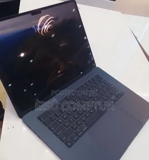 New Laptop Apple MacBook Air 2024 M3 8GB Apple M3 SSD 256GB