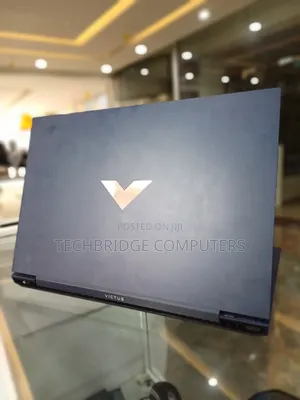 Laptop HP Victus 16 16GB AMD Ryzen 5 SSD 512GB