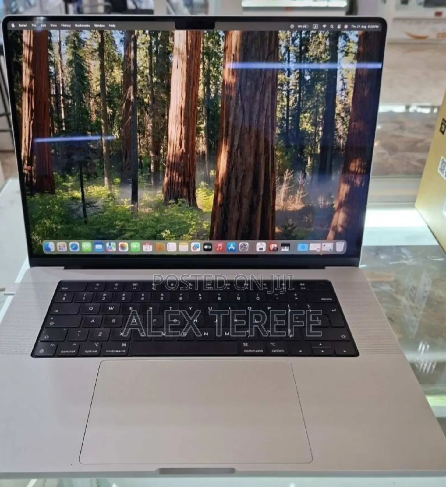 New Laptop Apple MacBook Pro 2021 M1 16GB Apple M1 Pro SSD 512GB