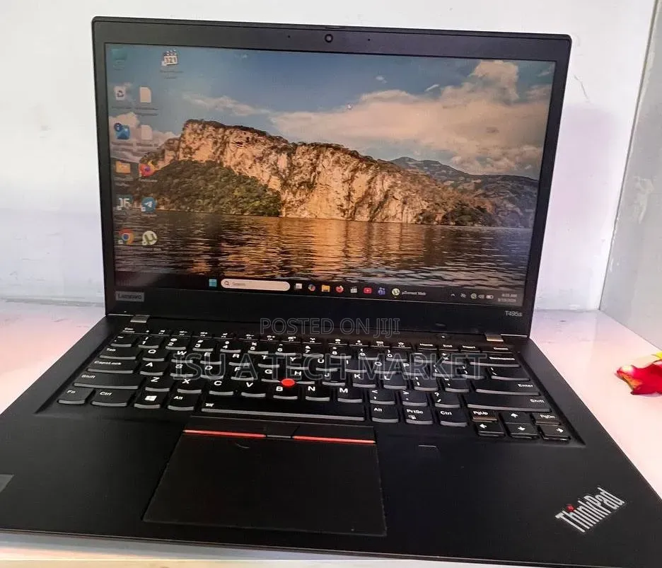 New Laptop Lenovo ThinkPad t495s 16GB AMD Ryzen 7 SSD 512GB