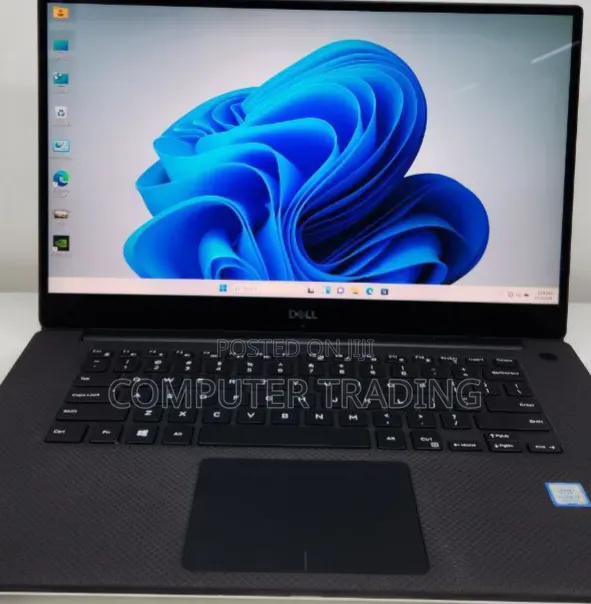 New Laptop Dell XPS 15 16GB Intel Core i7 SSD 512GB