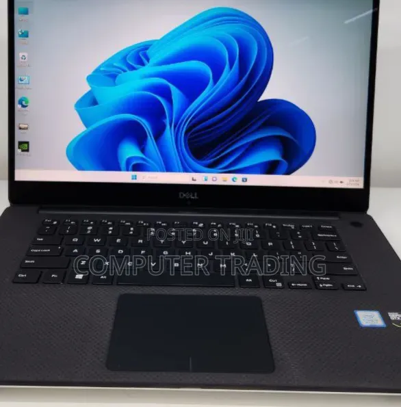 New Laptop Dell XPS 15 16GB Intel Core i7 SSD 512GB