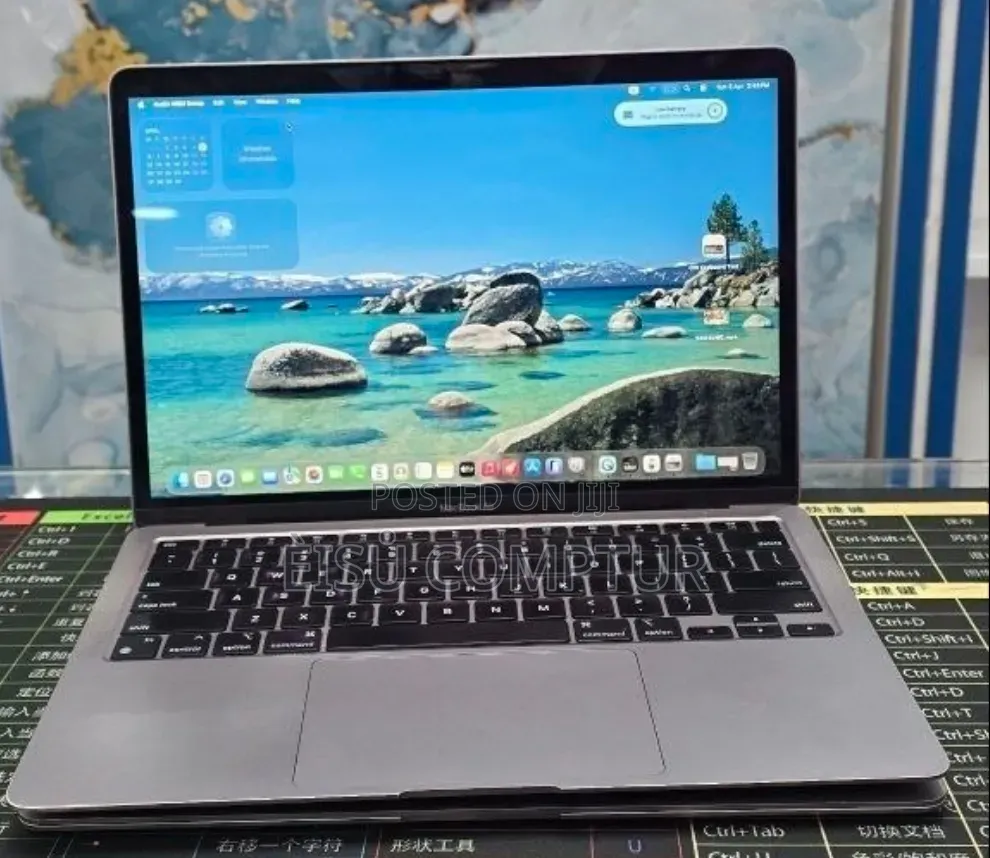 New Laptop Apple MacBook Pro 2021 M1 8GB Apple M1 Pro SSD 256GB