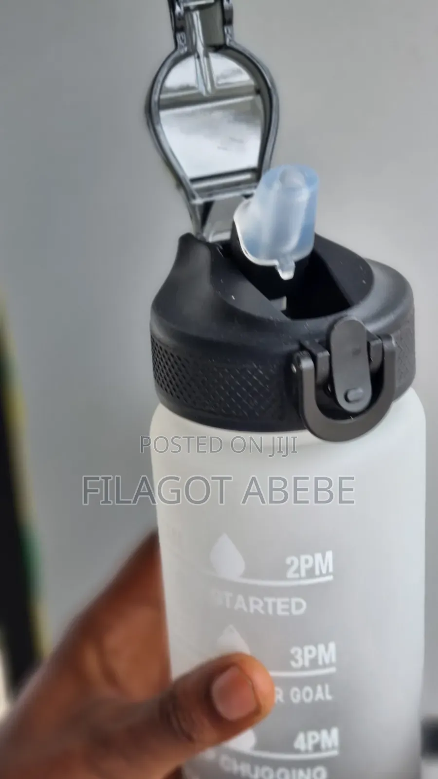 Water Bottle 1000ml .White and Black Color