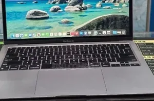 New Laptop Apple MacBook Pro 2021 M1 8GB Apple M1 Pro SSD 256GB