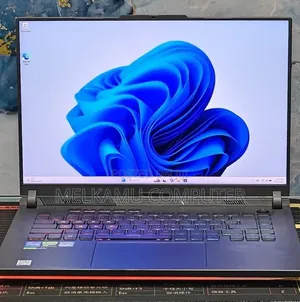 New Laptop Asus ROG Strix G16 16GB Intel Core i7 SSD 1T