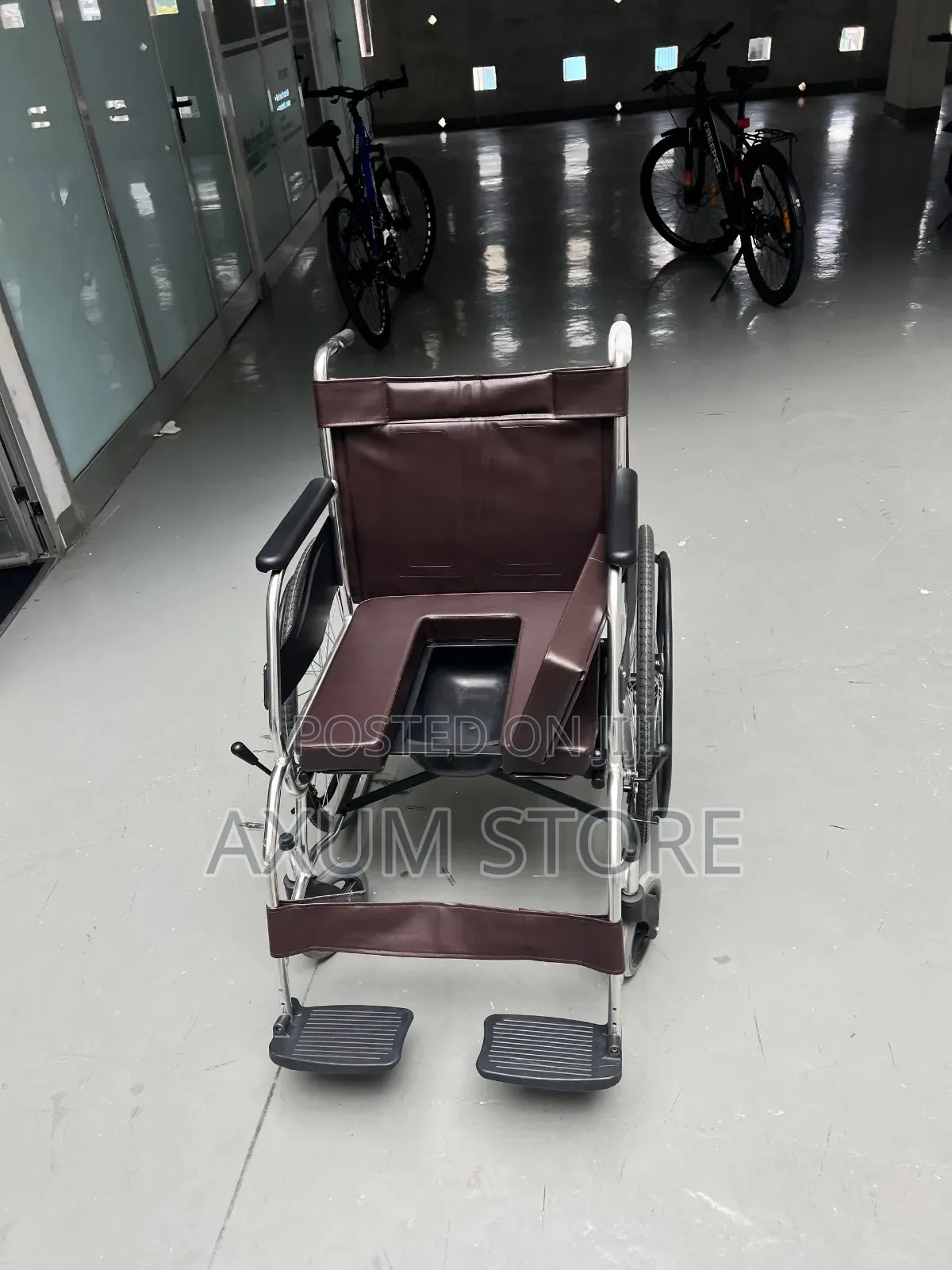 አዲስ ማኑዋል ኮሞድ ዊልቸር — Manual Commode Wheelchair (Brand New)