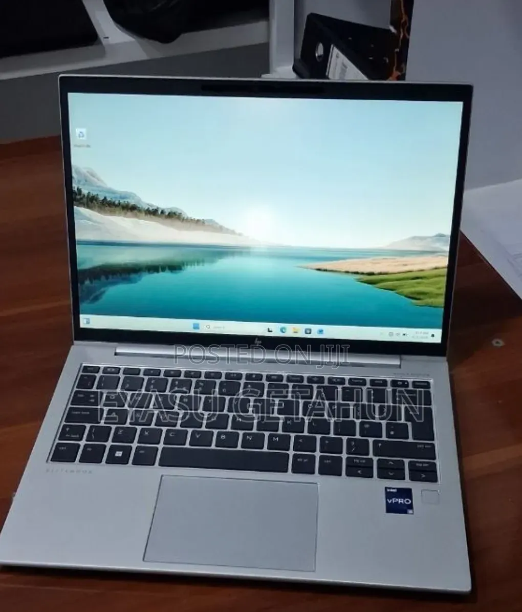 New Laptop HP Elitebook 830 G11 16GB Intel Core i5 SSD 512GB