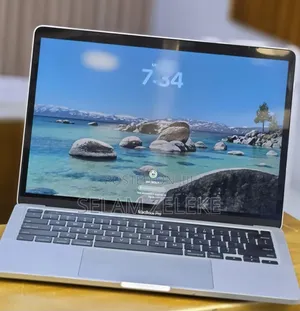 New Laptop Apple MacBook Pro 32GB Intel Core i7 SSD 512GB
