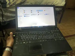 Laptop Toshiba Satellite C50A 4GB Intel Pentium HDD 500GB