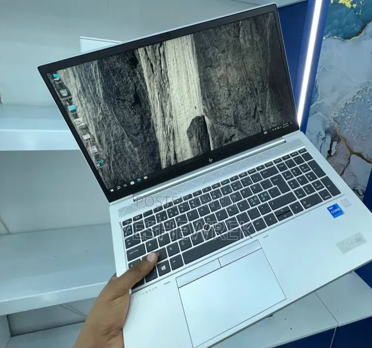 New Laptop HP Pavilion 15 16GB Intel Core i7 SSD 512GB