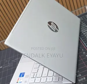 New Laptop HP Pavilion 14 8GB Intel Core i5 SSD 512GB
