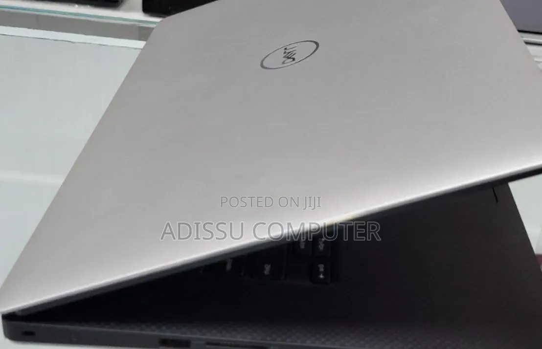 New Laptop Dell Precision 5530 16GB Intel Core i7 SSD 512GB