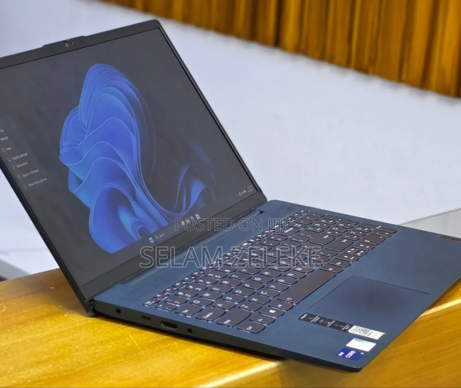 New Laptop Lenovo 12GB Intel Core i7 SSD 512GB