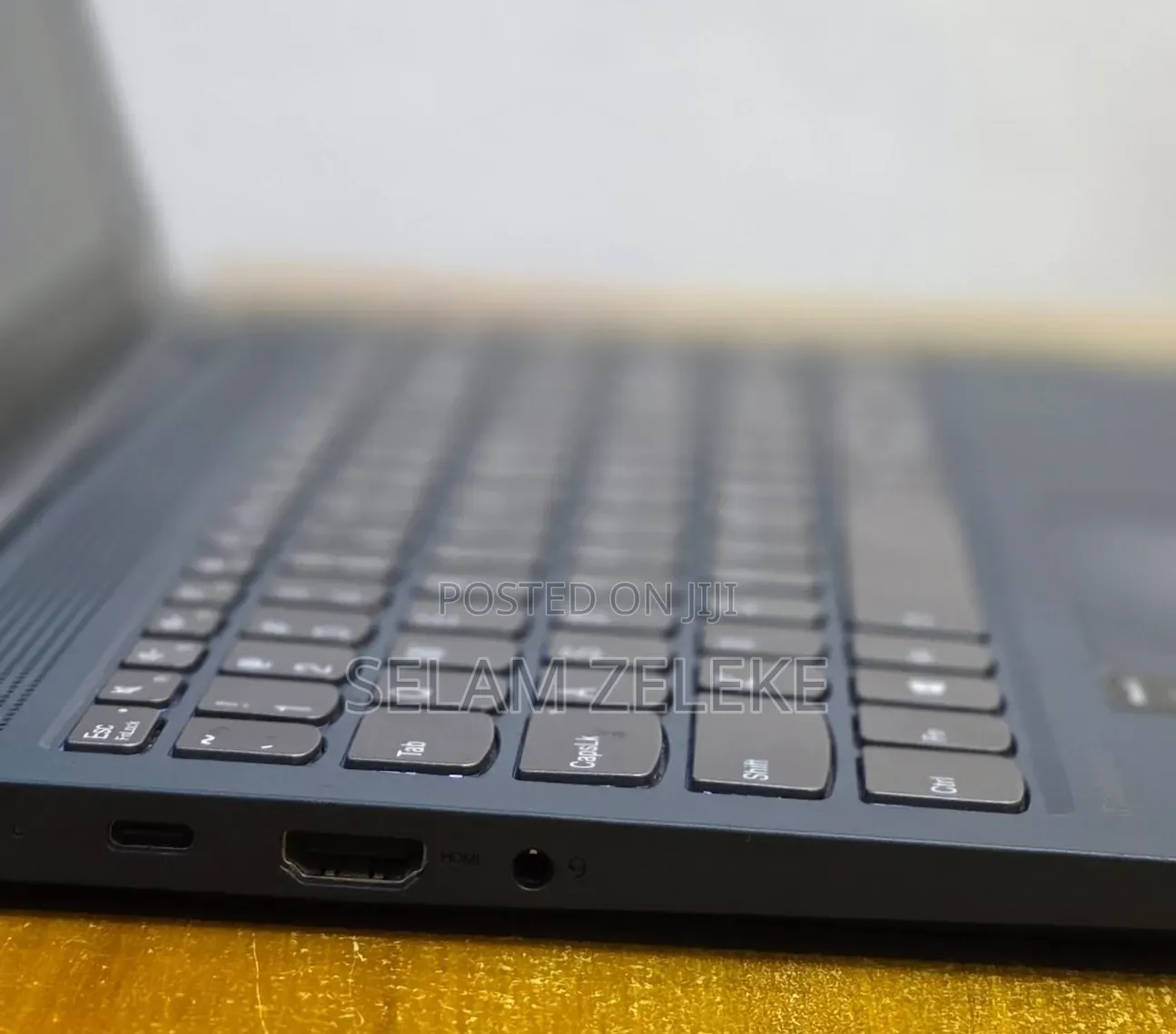 New Laptop Lenovo 12GB Intel Core i7 SSD 512GB