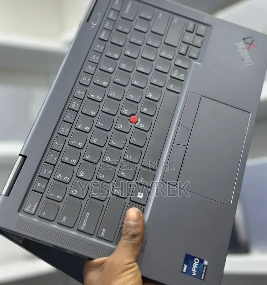 New Laptop Lenovo ThinkPad X1 Yoga 16GB Intel Core i7 SSD 512GB